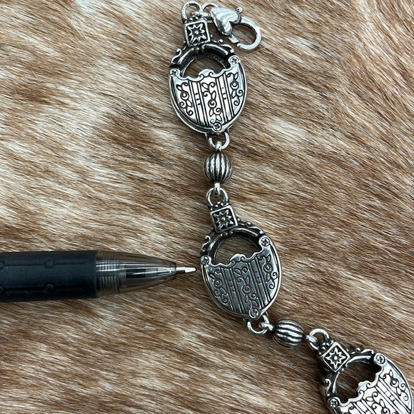 Brighton MEMORY LANE Photo Bracelet w/ Scrolled & Etched Victorian Vine Charms! - Picture 3 of 3